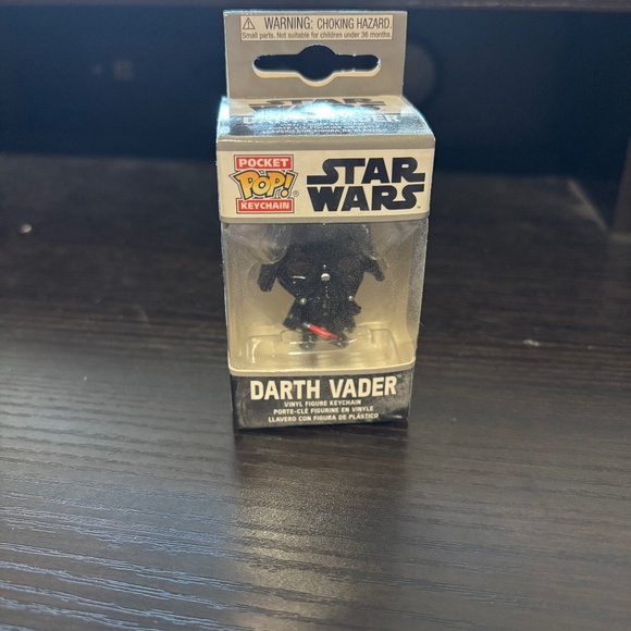 Darth Vader Funko Pop Key Chain - Picture 1 of 1